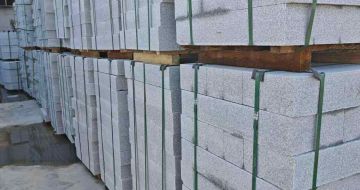 哈尔滨芝麻白路牙石，路侧石