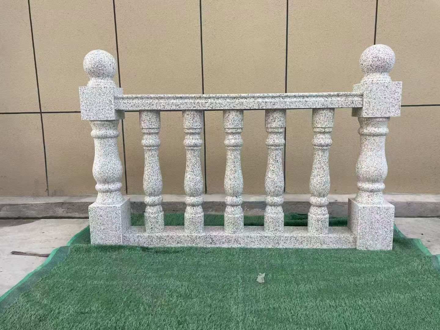 哈尔滨芝麻白阳台栏杆 花岗岩栏杆