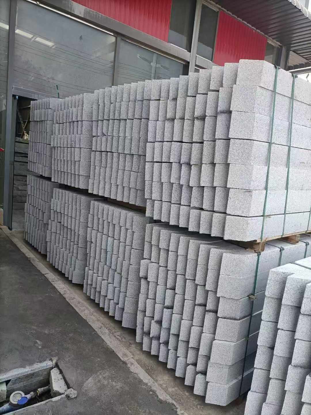 哈尔滨芝麻白树围石 树池
