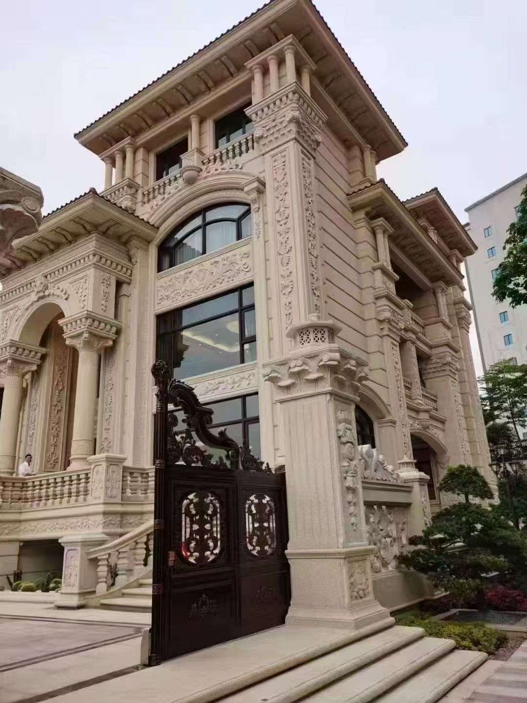 哈尔滨黄金麻别墅外墙异形定制