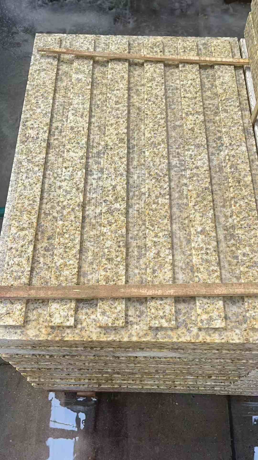 哈尔滨黄金麻盲道 石材盲道