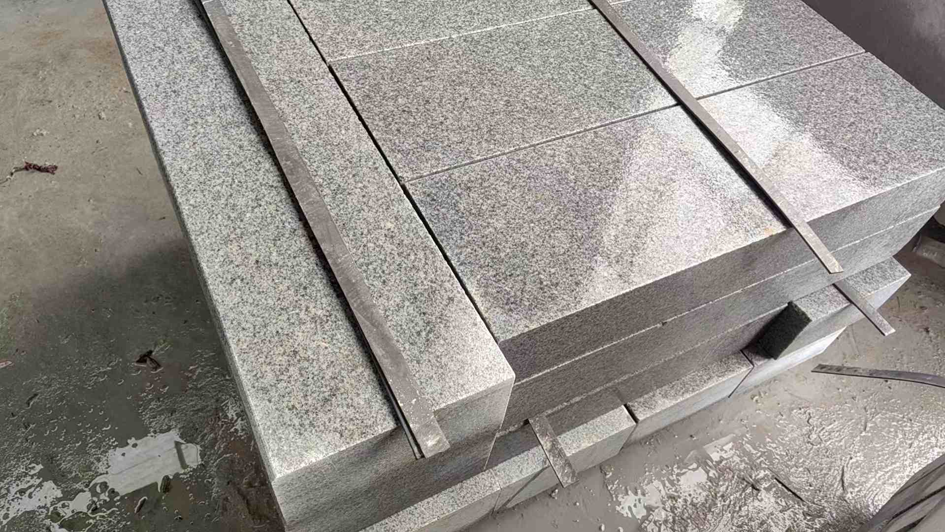 哈尔滨芝麻灰 芝麻白 路牙石 路侧石 马路牙子